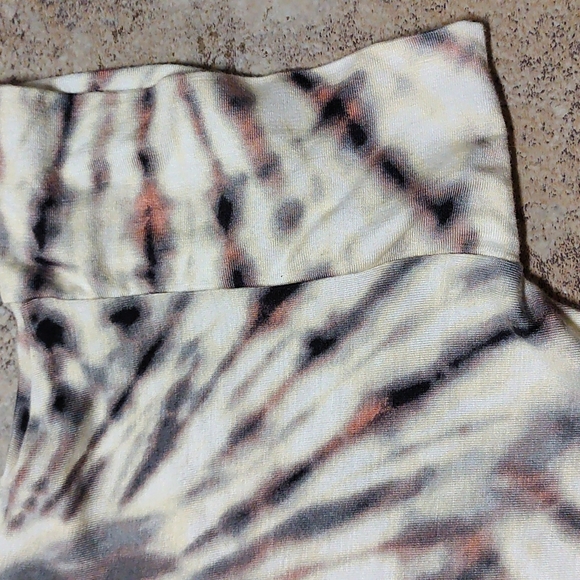 NWOT Women's Boutique Brand Top - Picture 2 of 13